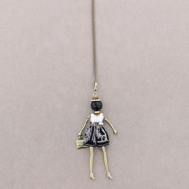 LONG PENDANT NECKLACE DOLL
