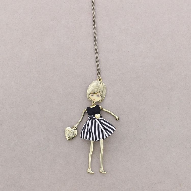 LONG PENDANT NECKLACE DOLL
