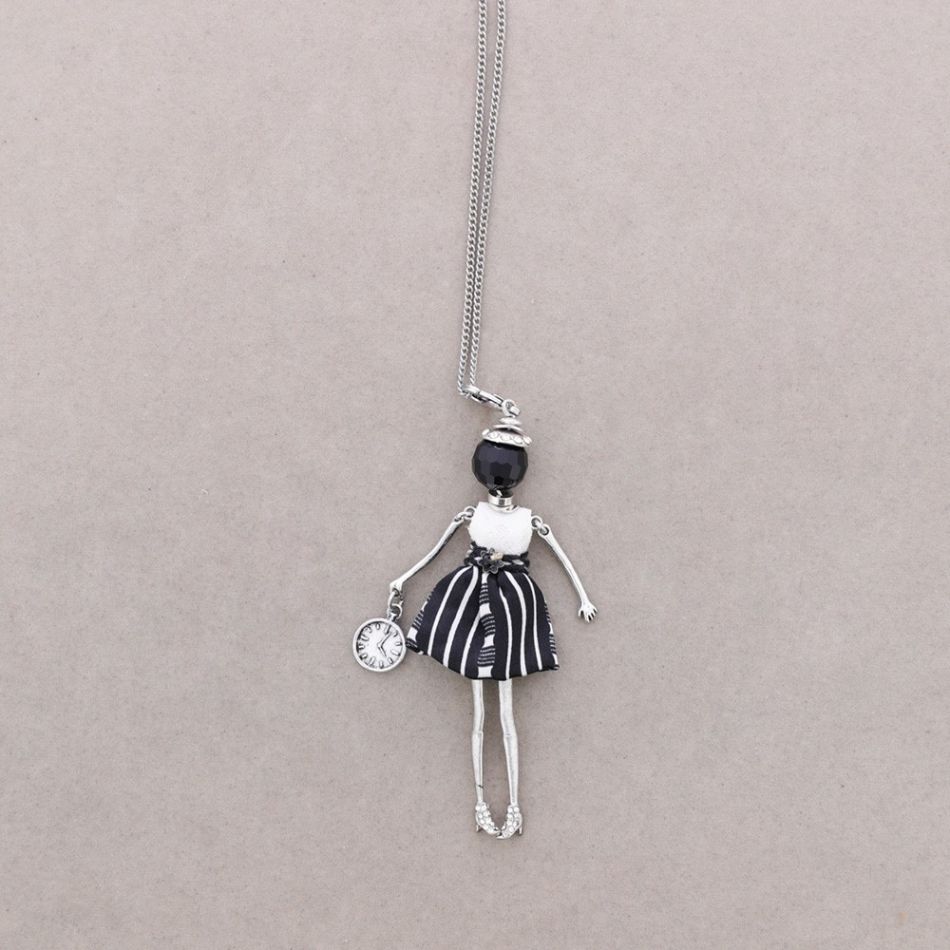 LONG PENDANT NECKLACE DOLL
