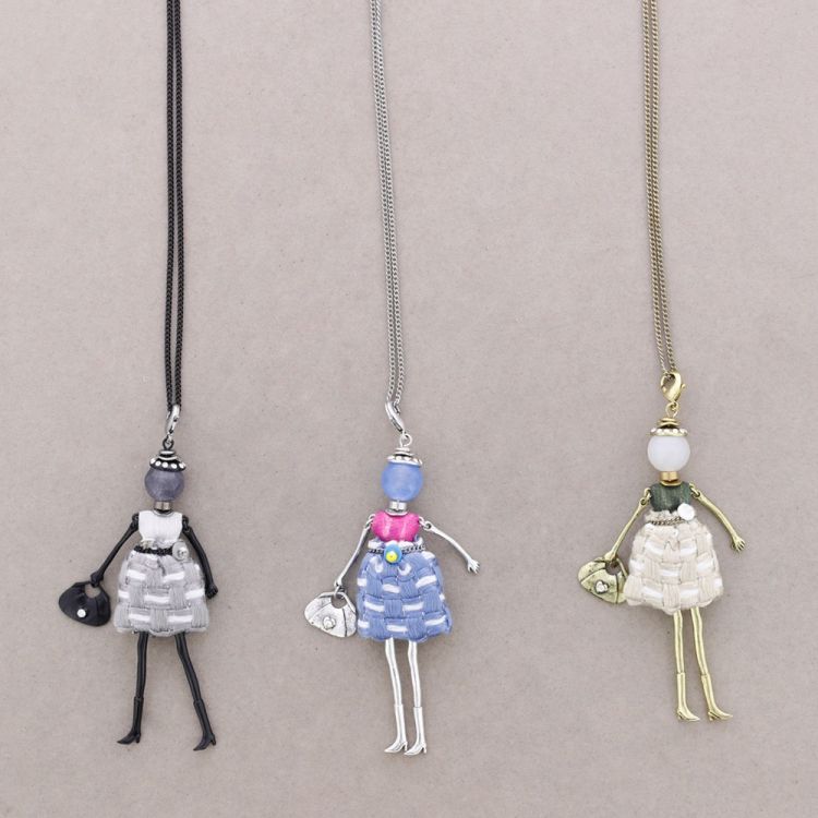 COLLAR LARGO COLG. MUÑECA 2