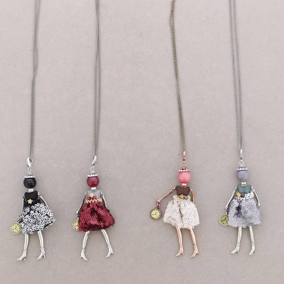 LONG PENDANT NECKLACE DOLL