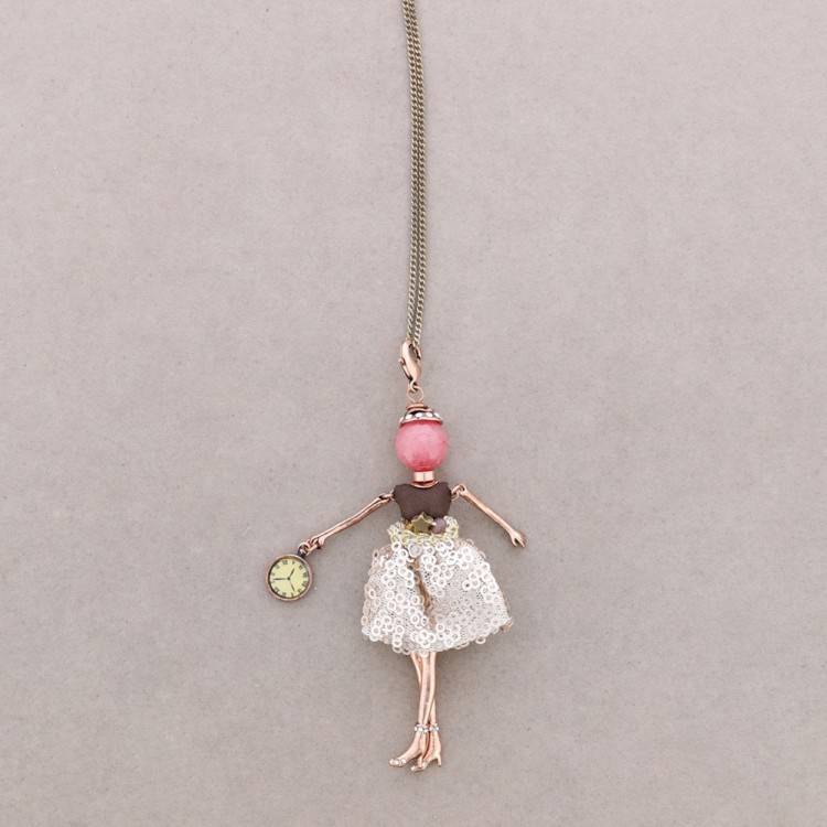 LONG PENDANT NECKLACE DOLL