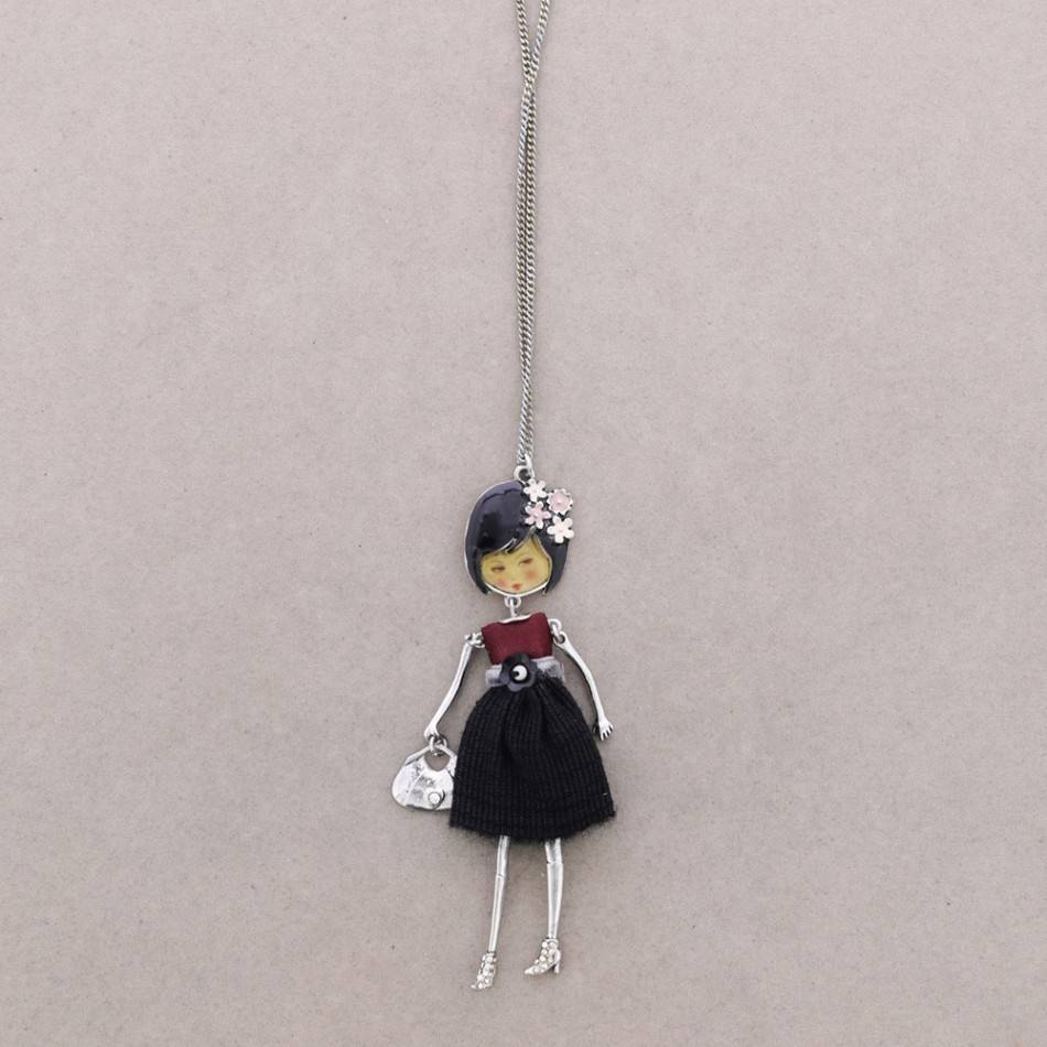 LONG PENDANT NECKLACE DOLL