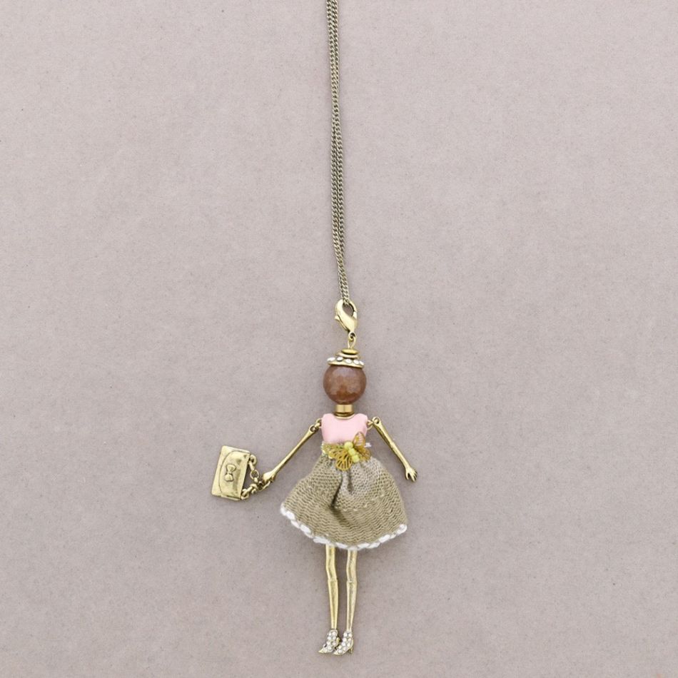 LONG PENDANT NECKLACE DOLL