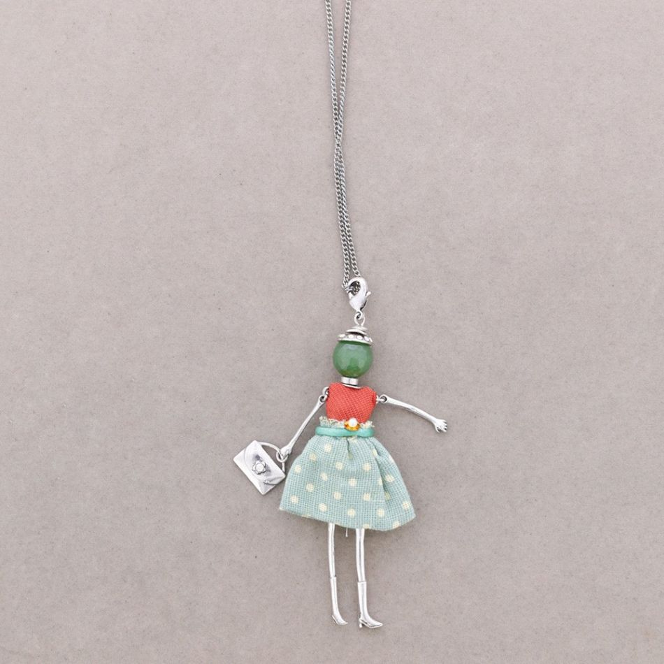 LONG PENDANT NECKLACE DOLL