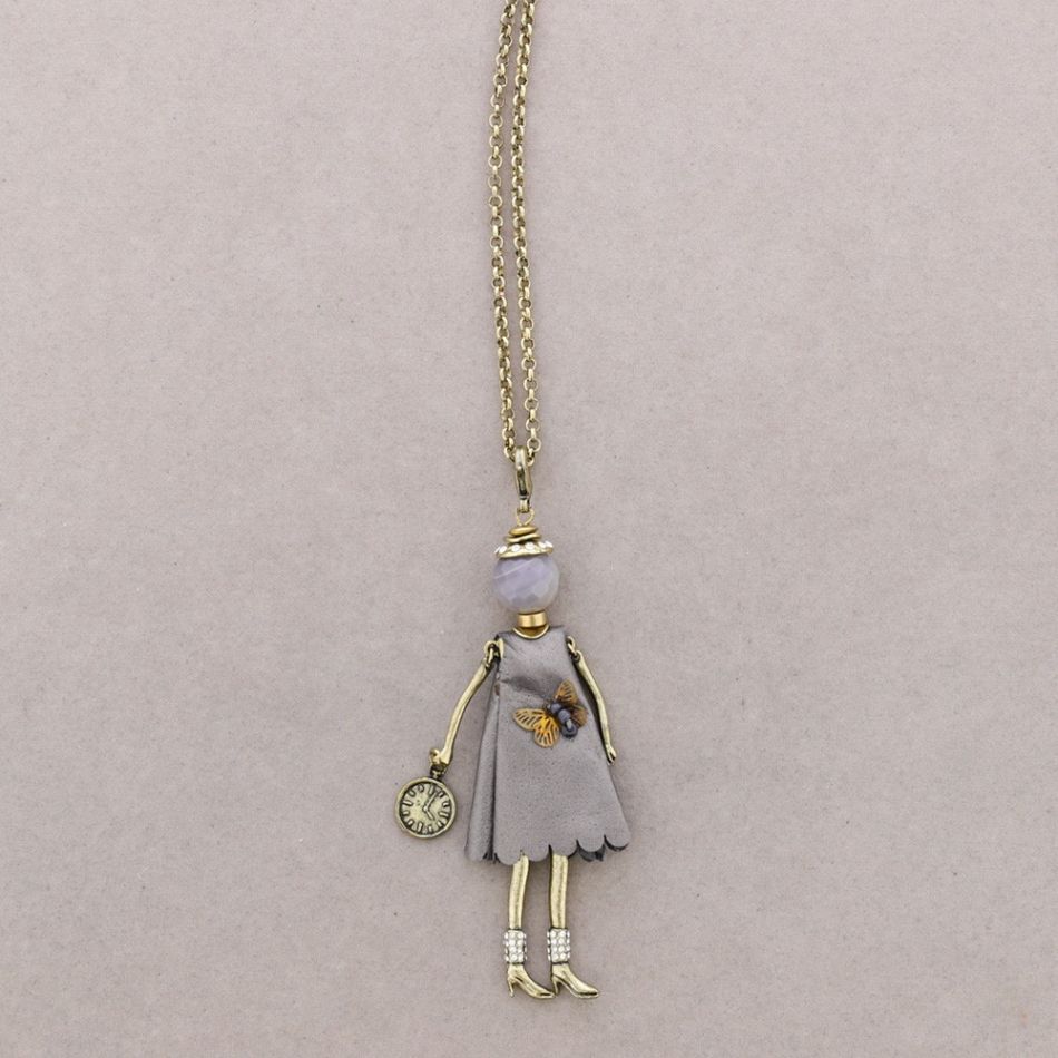 LONG PENDANT NECKLACE DOLL
