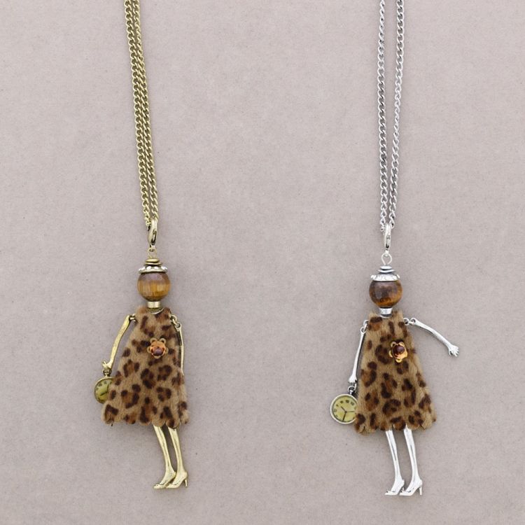 LONG NECKLACE DOLL PENDANT 2