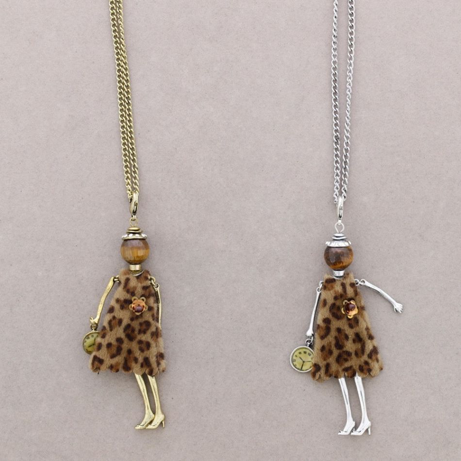 LONG NECKLACE DOLL PENDANT