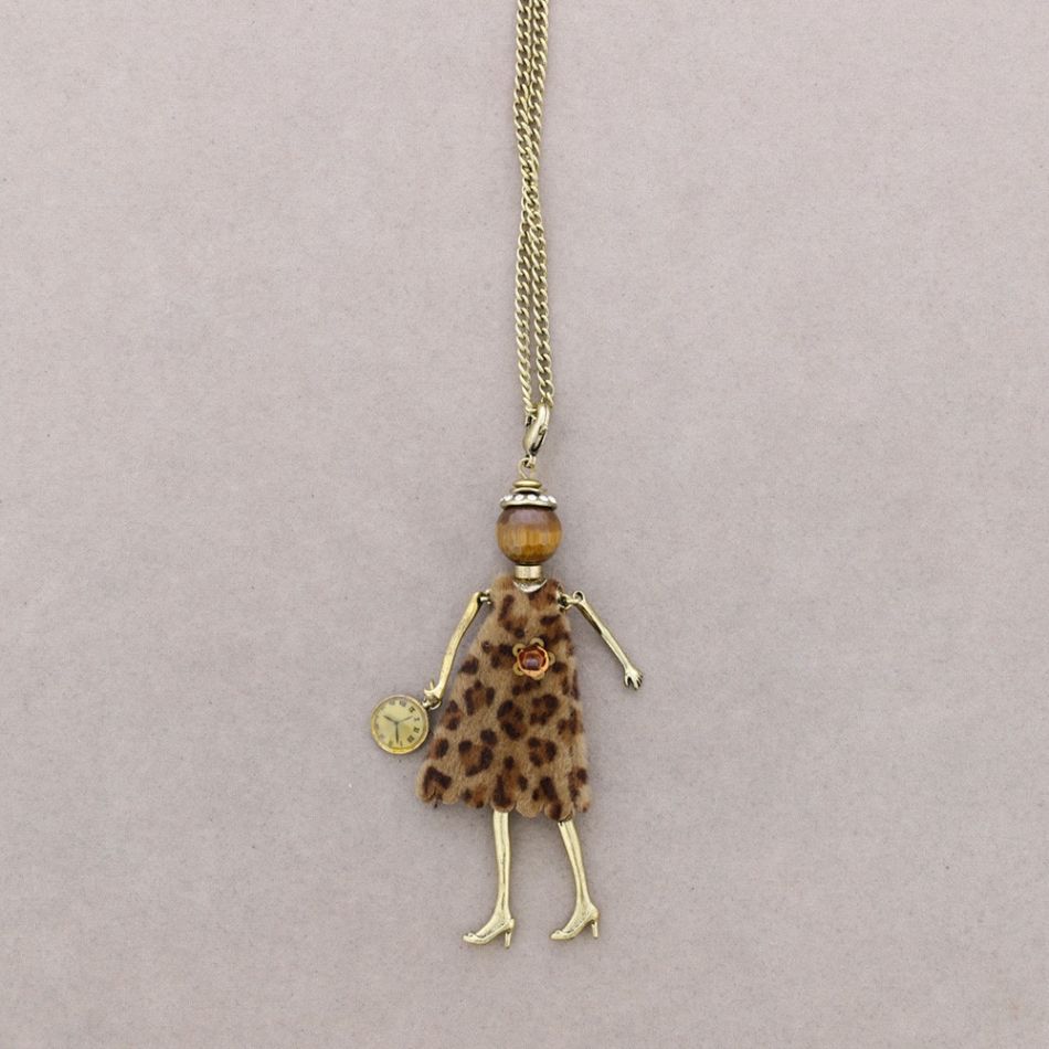 LONG NECKLACE DOLL PENDANT