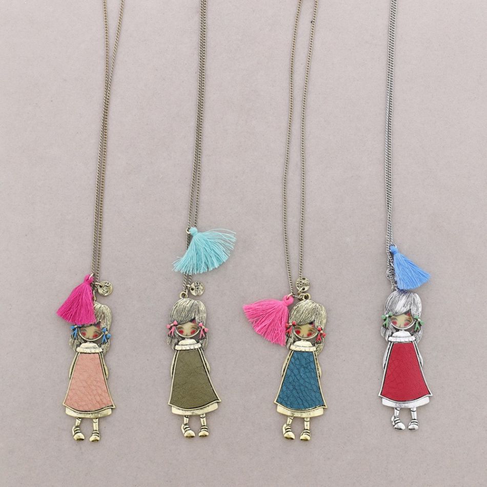 COLLAR LARGO COLGANTE MUÑECA