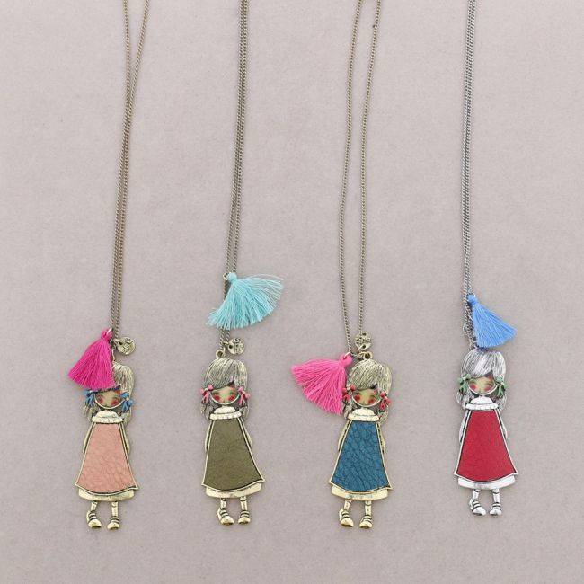 COLLAR LARGO COLGANTE MUÑECA