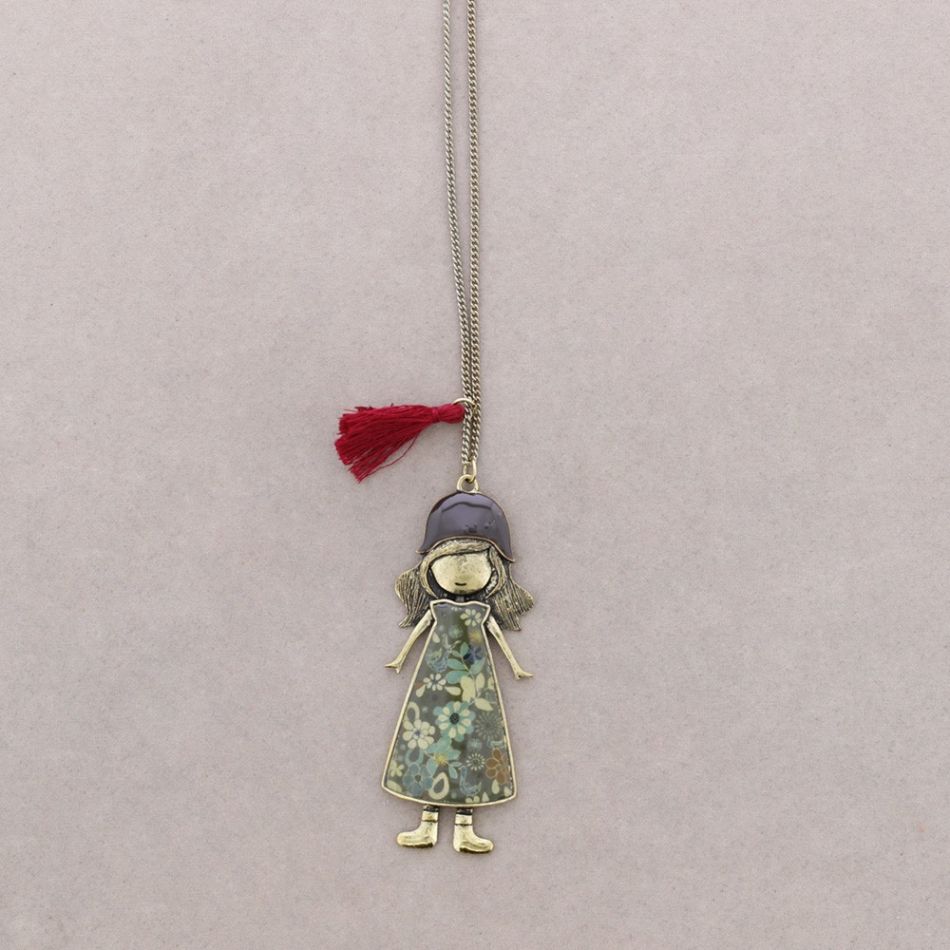 LONG PENDANT NECKLACE DOLL