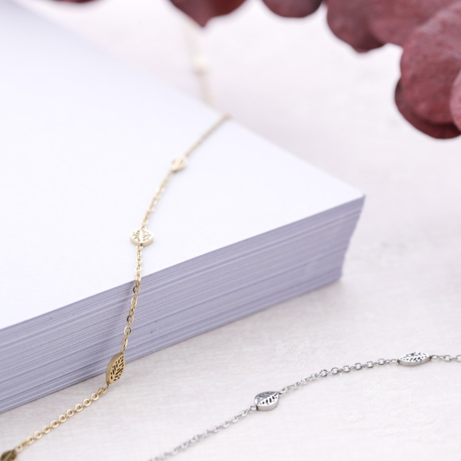 COLLAR HOJAS ACERO