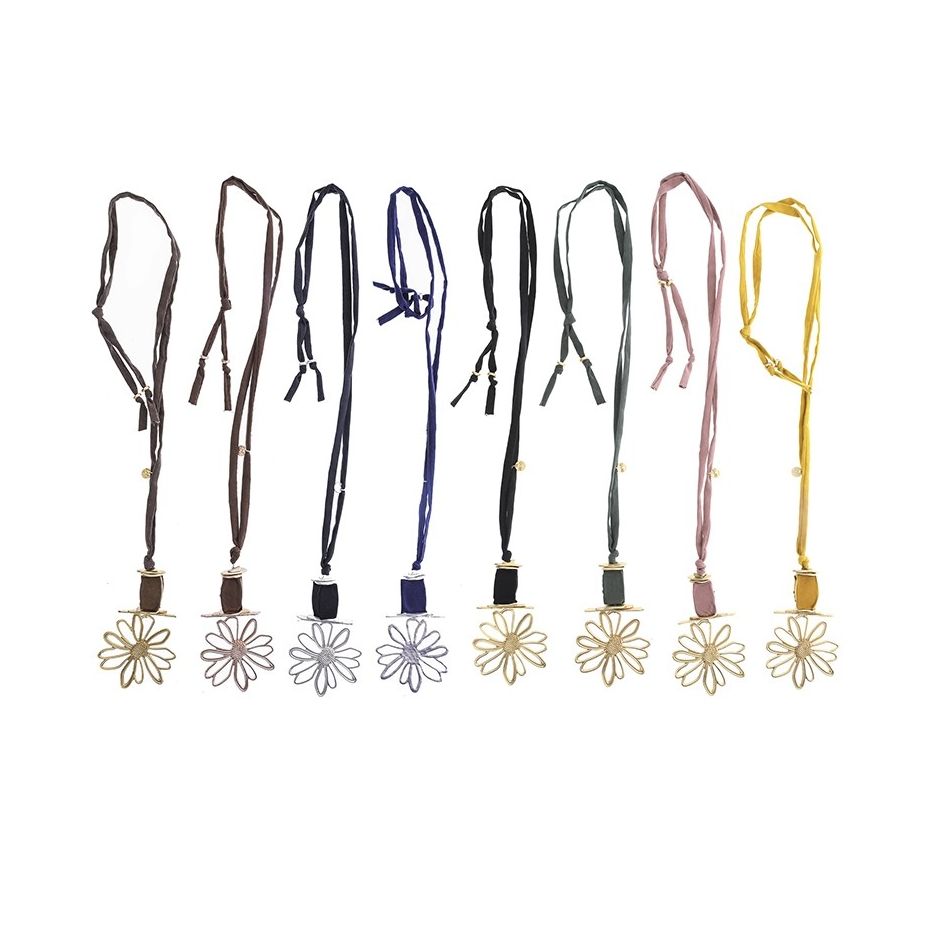 COLLAR LARGO TUBO LAZO COLGANTE FLOR METAL