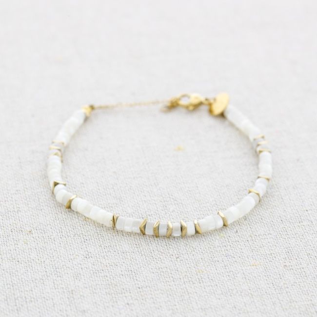 STEEL BRACELET WITH NACRE BEADS