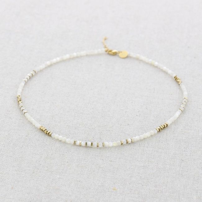STEEL SHORT NECKLACE WITH NACRE BEADS
