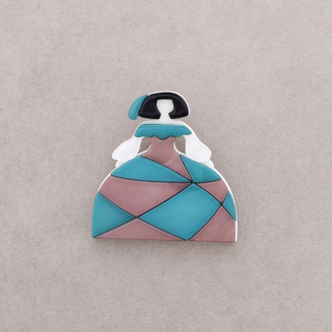RESIN MENINA BROOCH
