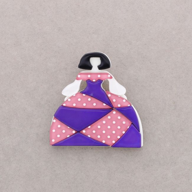 BROCHE MENINA RESINA