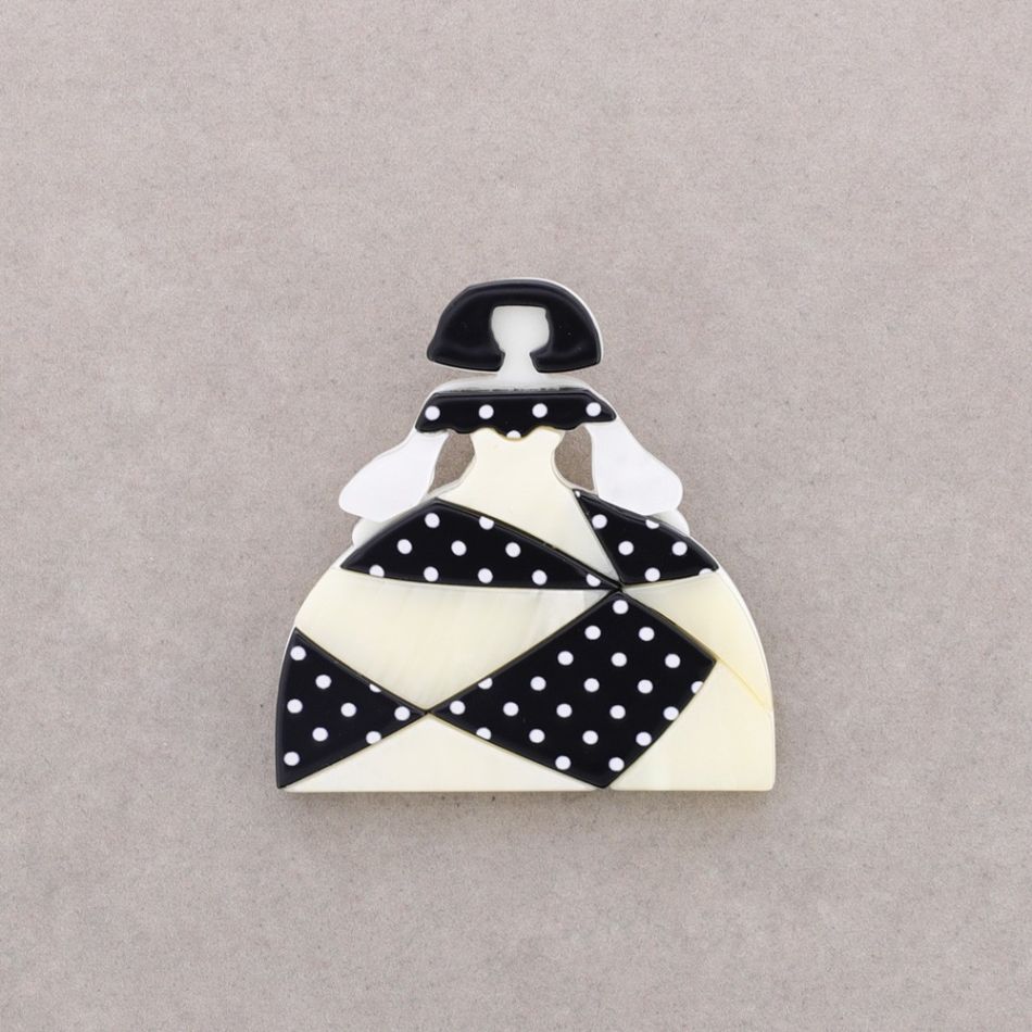 BROCHE MENINA RESINA
