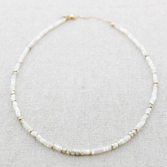STEEL SHORT NECKLACE WITH NACRE BEADS