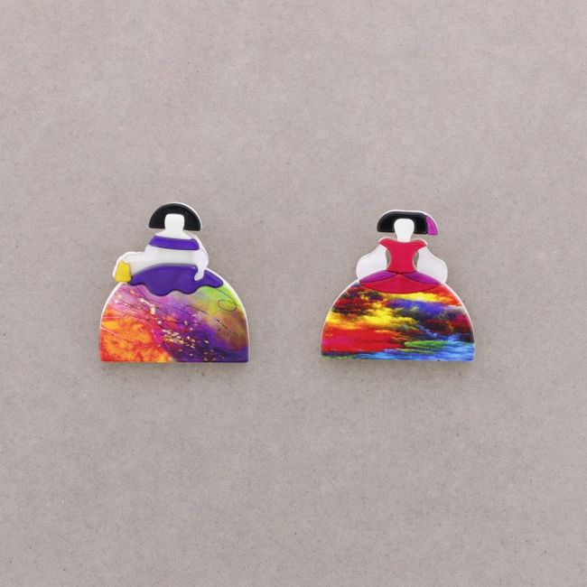 BROCHE SET 2 MENINAS RESINA