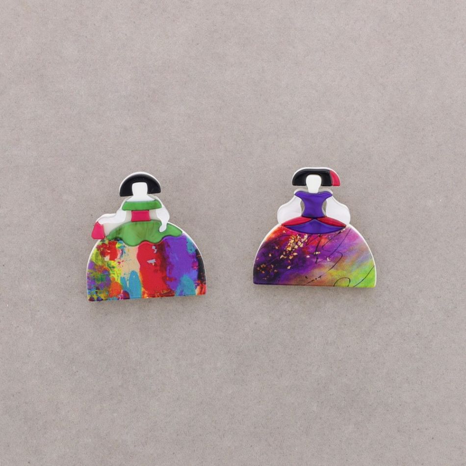 BROCHE SET 2 MENINAS RESINA