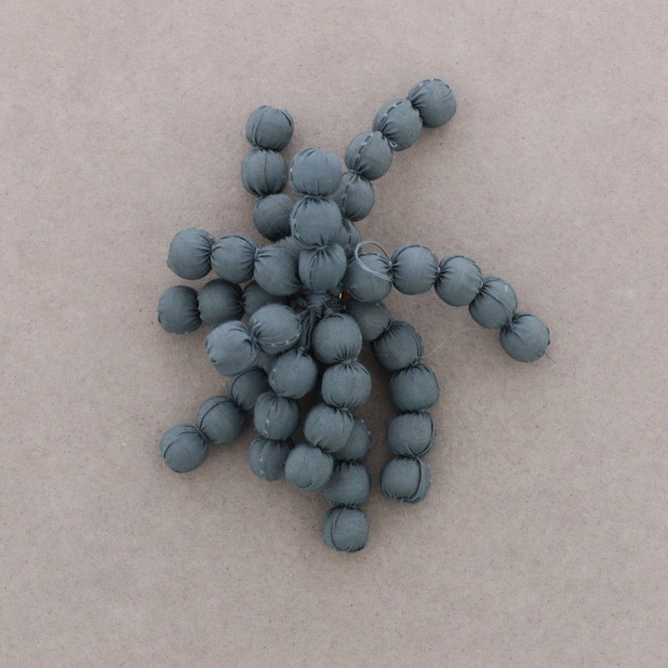 FLOWER BROOCH WITH COATED BALLS