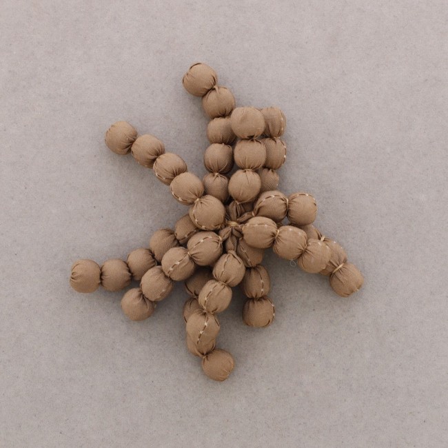 FLOWER BROOCH WITH COATED BALLS