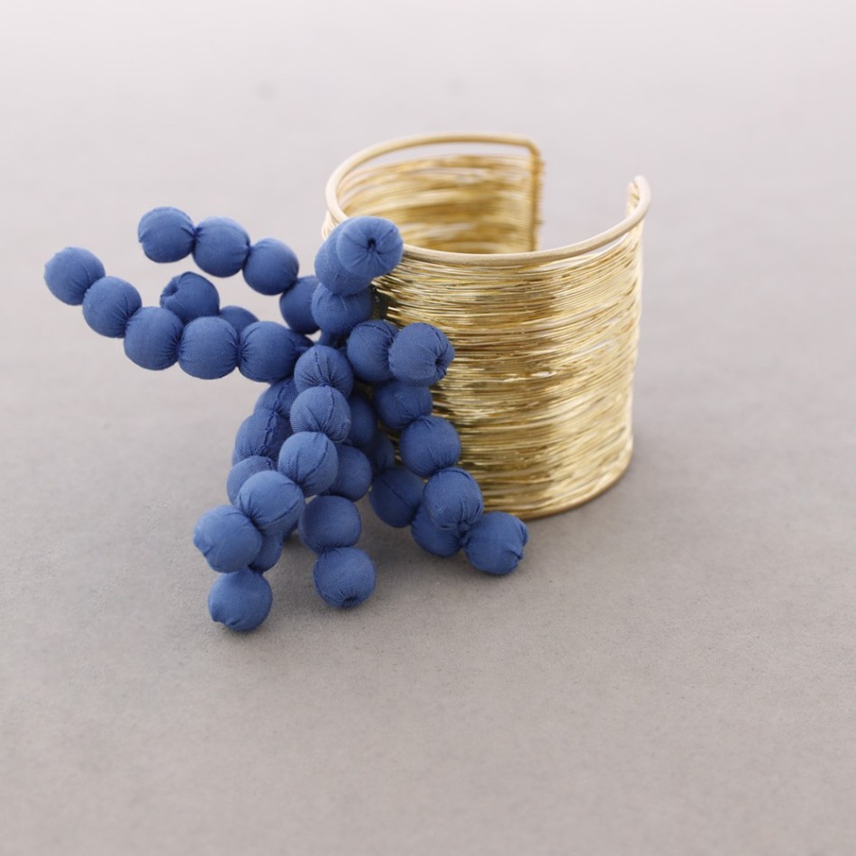 PULSERA METAL FLOR BOLAS REVESTIDAS