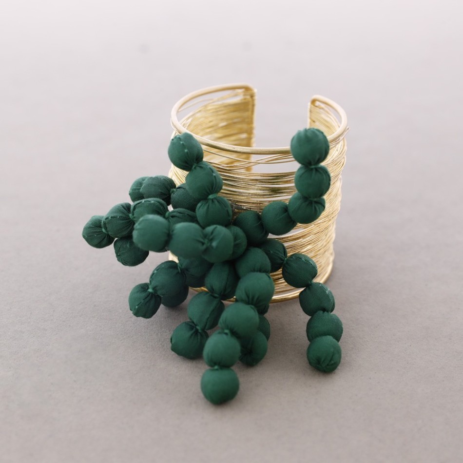 PULSERA METAL FLOR BOLAS REVESTIDAS
