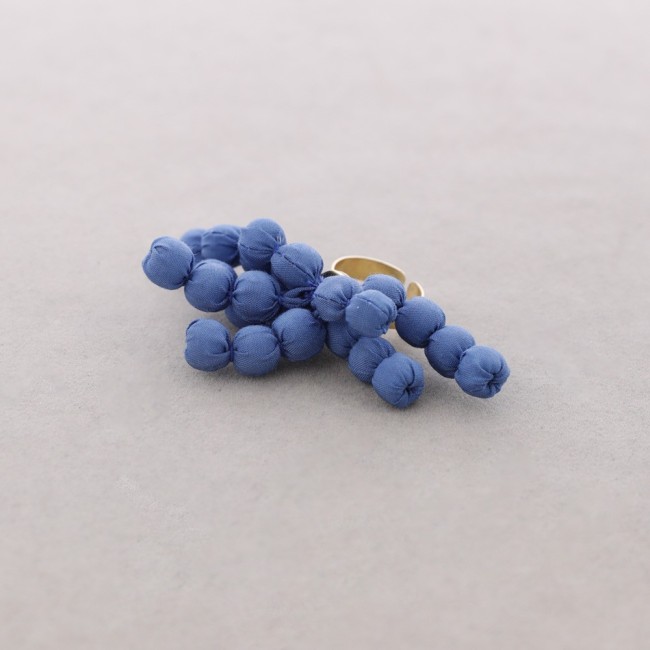 FLOWER RING WITH COATED BALLS