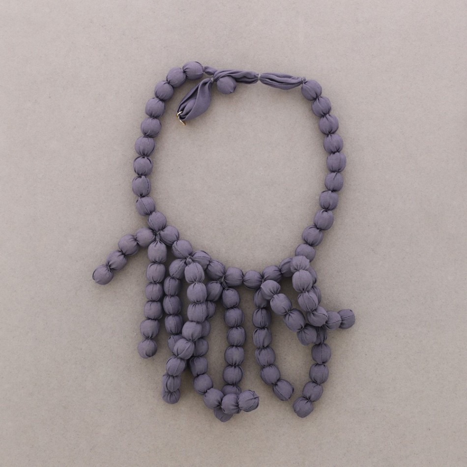 NECKLACE WITH COATED BALLS PENDANTS