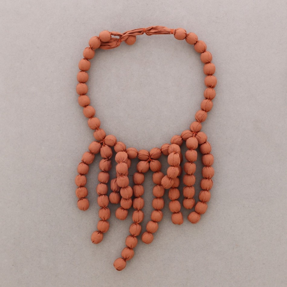 NECKLACE WITH COATED BALLS PENDANTS