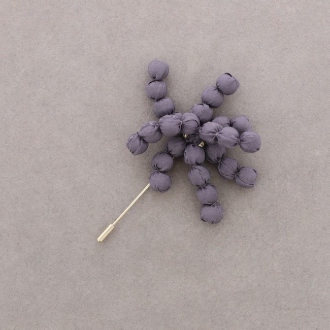 BROCHE AGUJA FLOR BOLAS REVESTIDAS