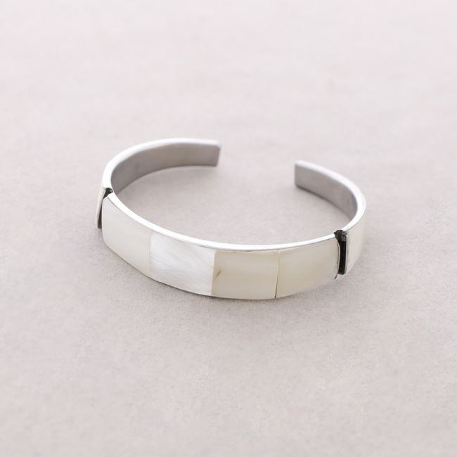 NACRE BRACELET