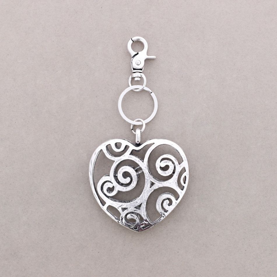 FILIGREE HEART KEYCHAIN