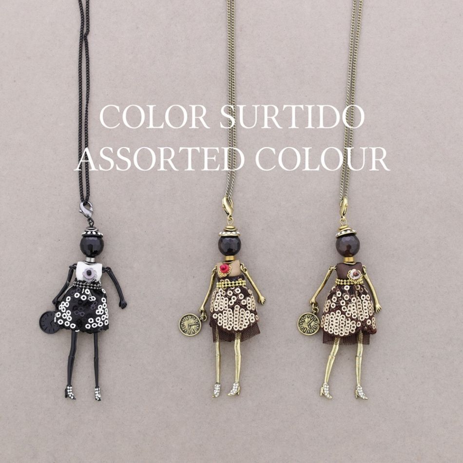 LONG PENDANT NECKLACE DOLL