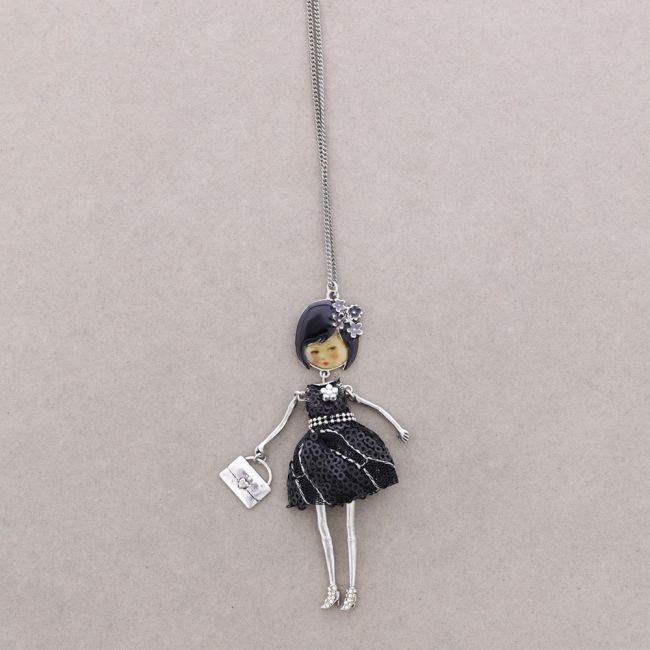 COLLAR LARGO COLG. MUÑECA CARINA
