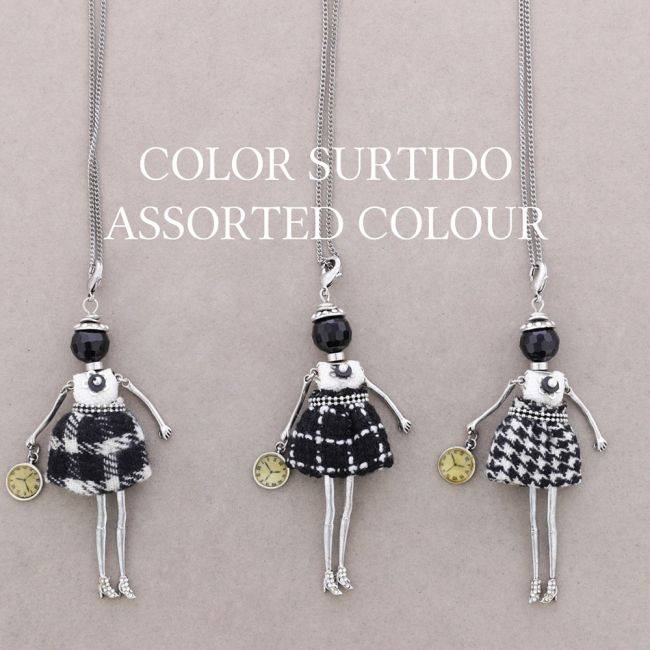 LONG PENDANT NECKLACE DOLL