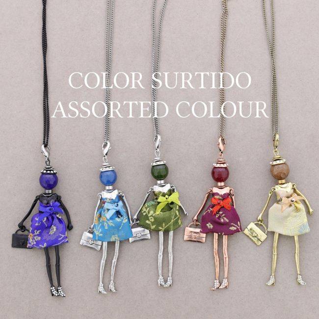 LONG PENDANT NECKLACE DOLL