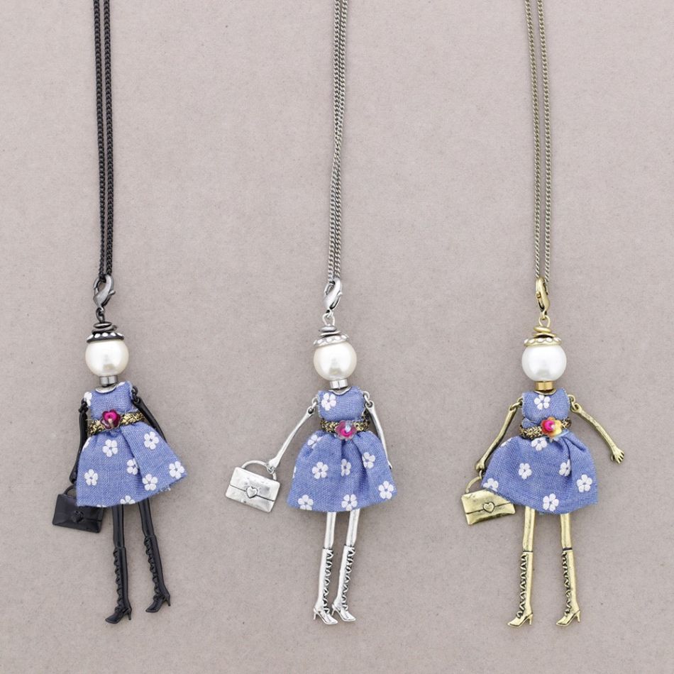 LONG PENDANT NECKLACE DOLL