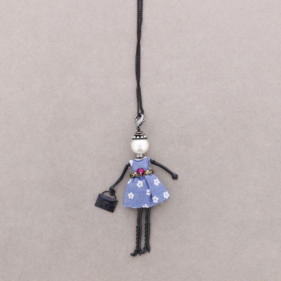 LONG PENDANT NECKLACE DOLL