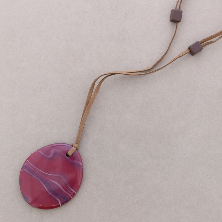 Long resin medallion pendant necklace