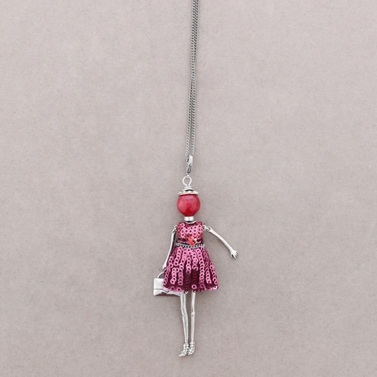 LONG PENDANT NECKLACE DOLL