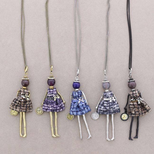 COLLAR LARGO COLG. MUÑECA