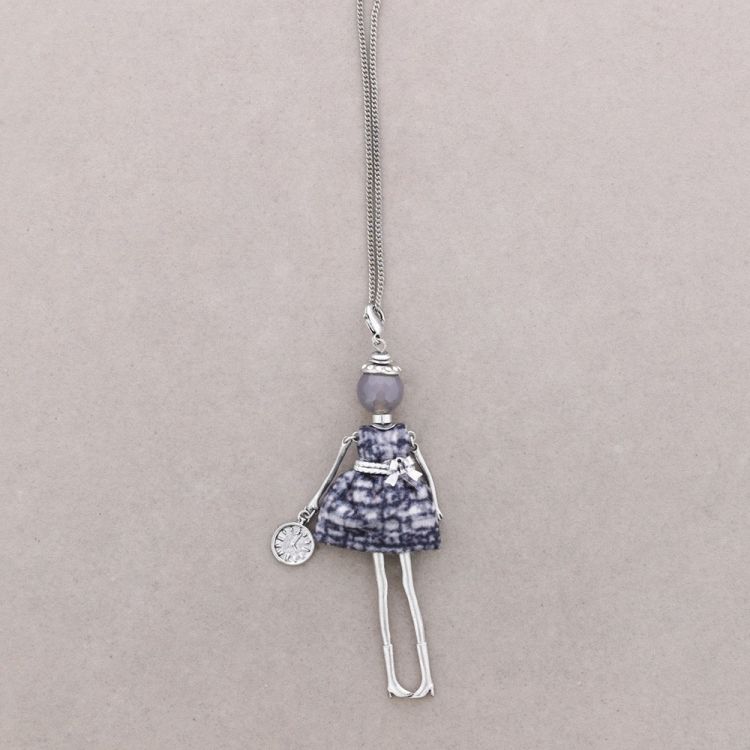 LONG PENDANT NECKLACE DOLL