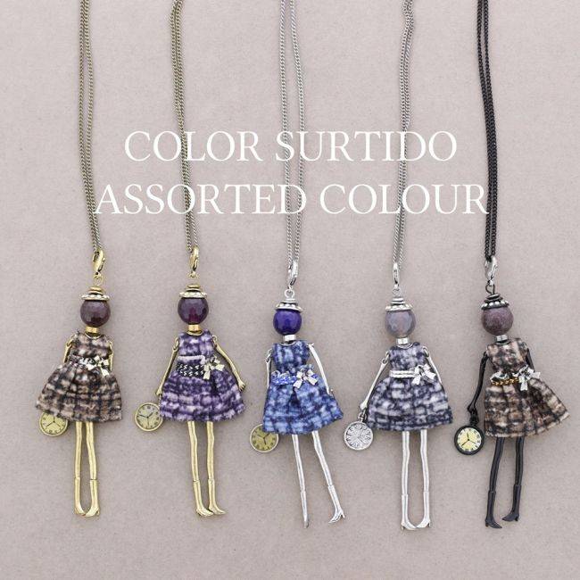 LONG PENDANT NECKLACE DOLL