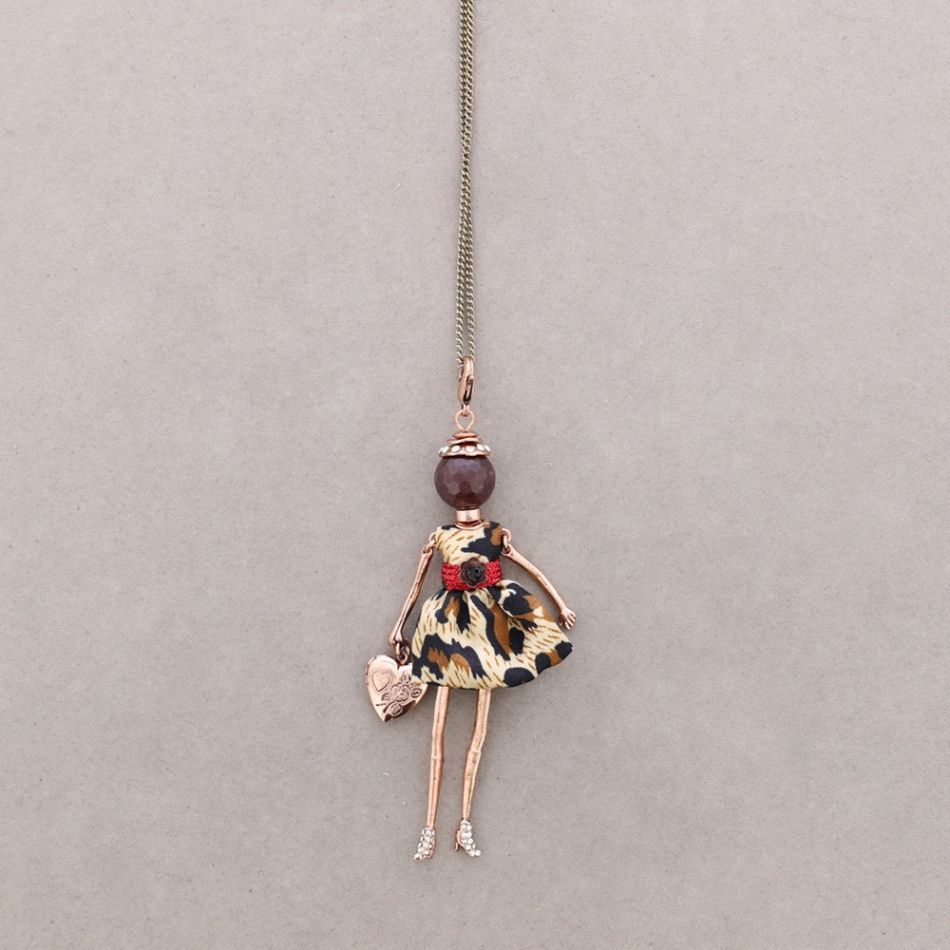 LONG PENDANT NECKLACE DOLL