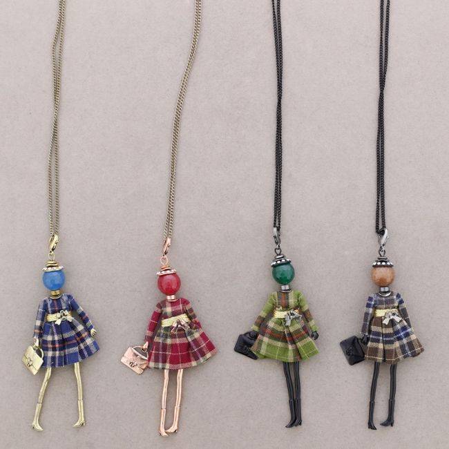 COLLAR LARGO COLG. MUÑECA