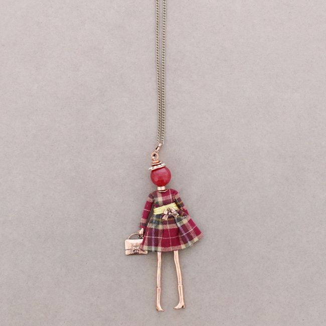 LONG PENDANT NECKLACE DOLL